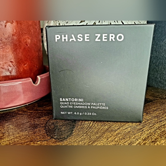 5/75$ PHASE ZERO MAKE UP - Quad Eyeshadow Palette in Santorini - Picture 3 of 16